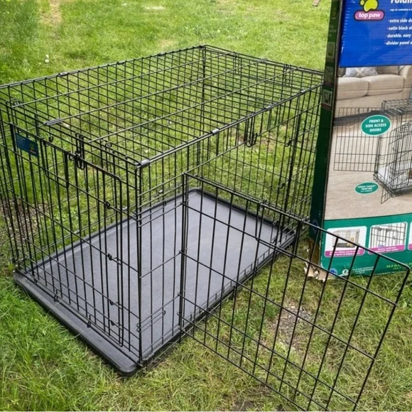 Black Metal Dog Crate